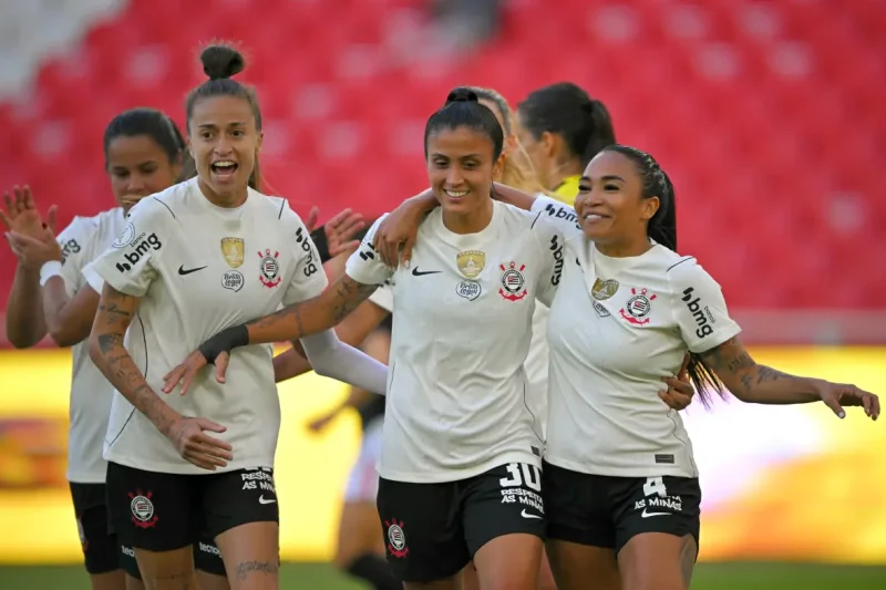 Corinthians vence 2-0 a Colo Colo en Libertadores femenina
