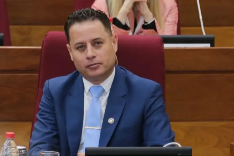 ‘No sé si tengo seguridad o espías’: Lara apunta a jefe de inteligencia por ‘armarle caso’