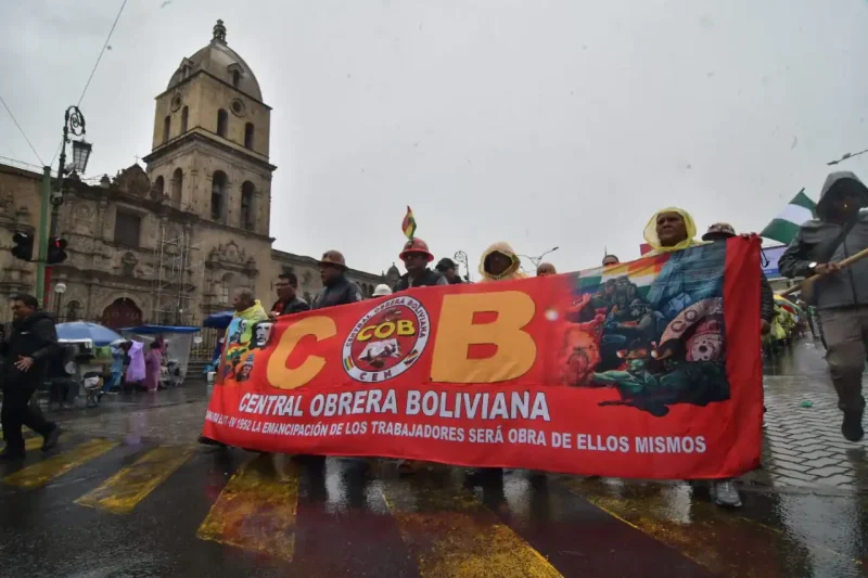 Gobierno analizará siete indicadores para definir eventual alza salarial en 2027