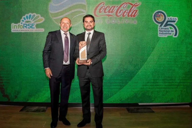 Embol Coca-Cola repone tres veces el agua que utiliza y amplía el acceso al recurso en comunidades de Bolivia