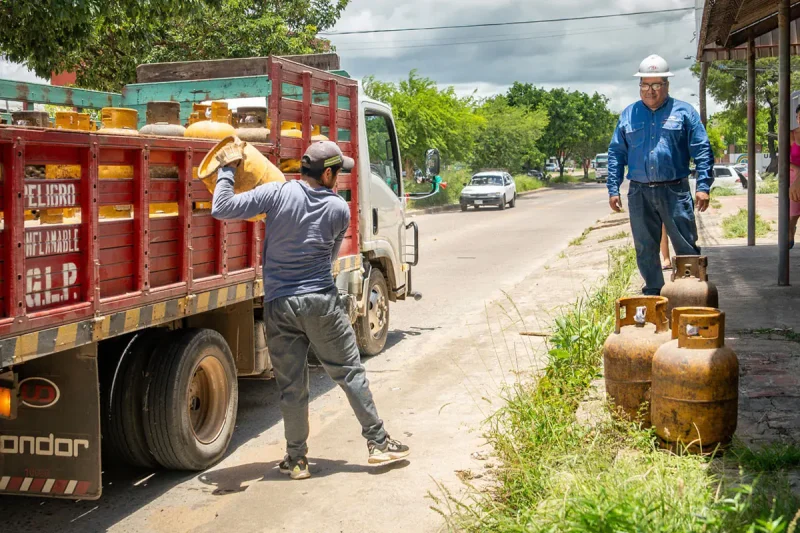 Santa Cruz: Distribución de garrafas se normaliza tras acuerdo con el Gobierno
