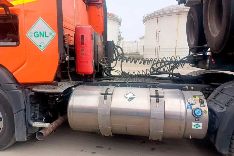 Del diésel al gas licuado: transporte ve una salida, expertos alertan por el gas