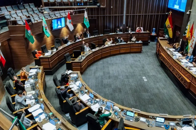 Proyecto de ley ‘Mi Bolivia Lechera’ pasa a Diputados para tratamiento